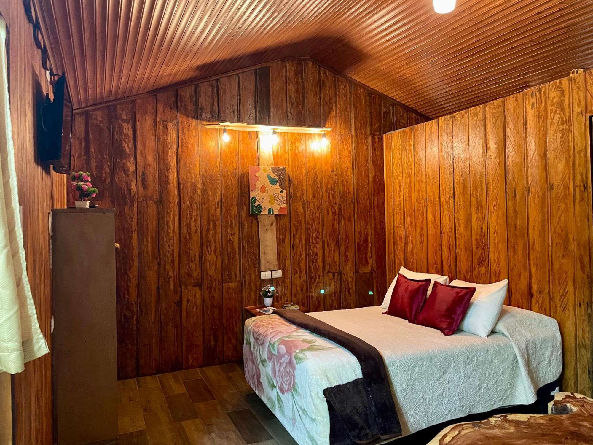 Cabanas La Montana Монте-Верде Экстерьер фото